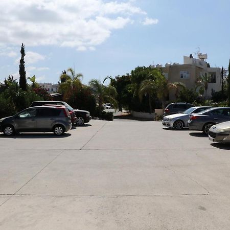 Sunset Apartment With Pool & 10 Mins To Venus Beach Paphos Luaran gambar